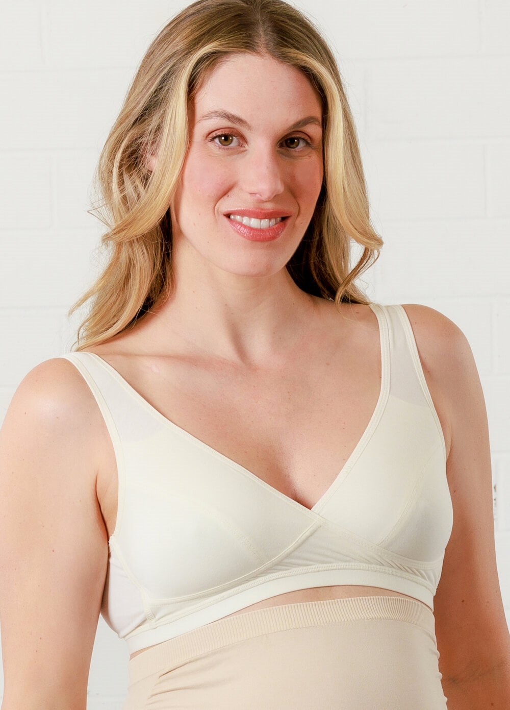 Queen Bee - Mai Organic Cotton Sleep Bra in Cream