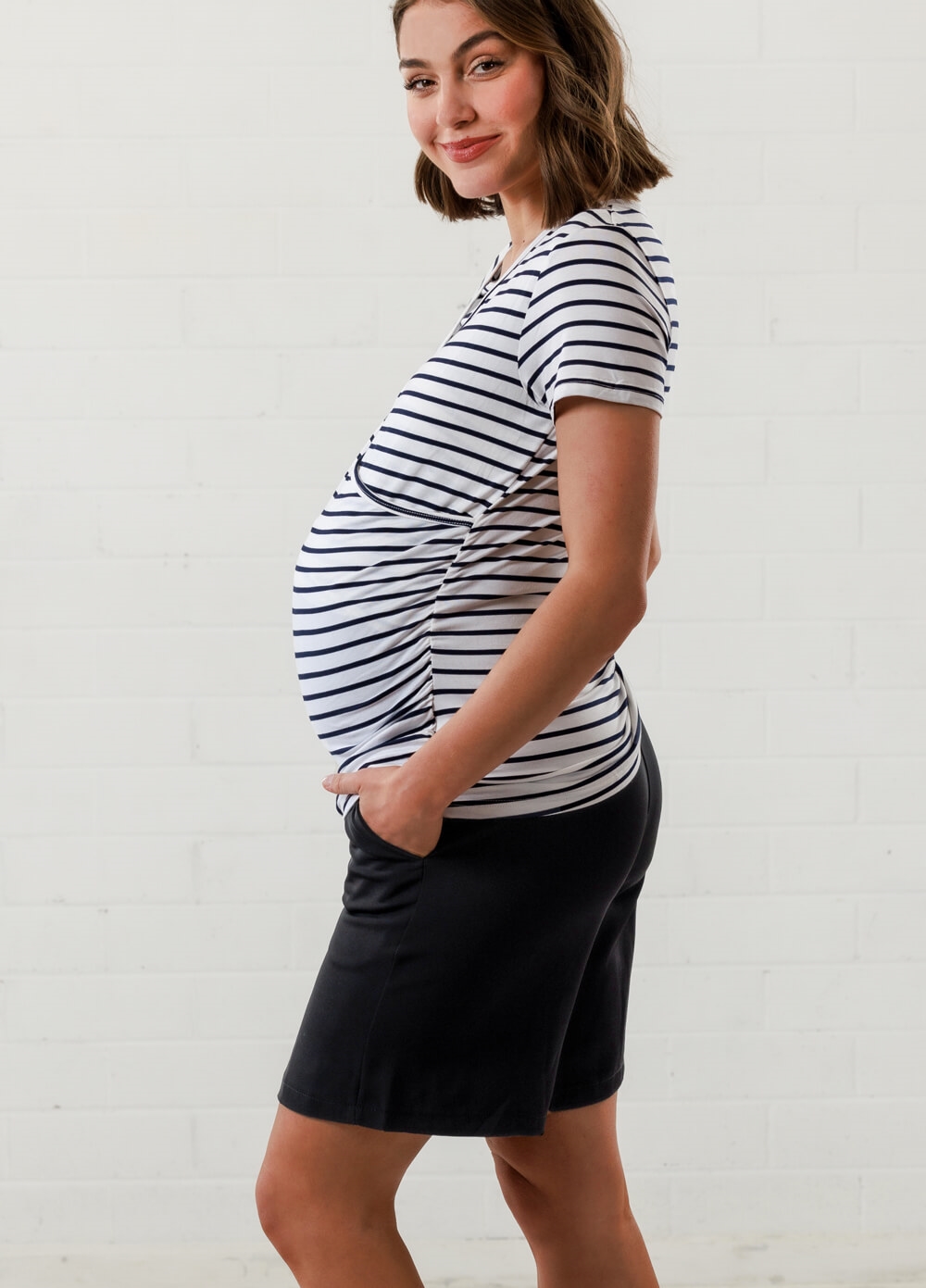 Lait & Co - Lunette Maternity Shorts in Black