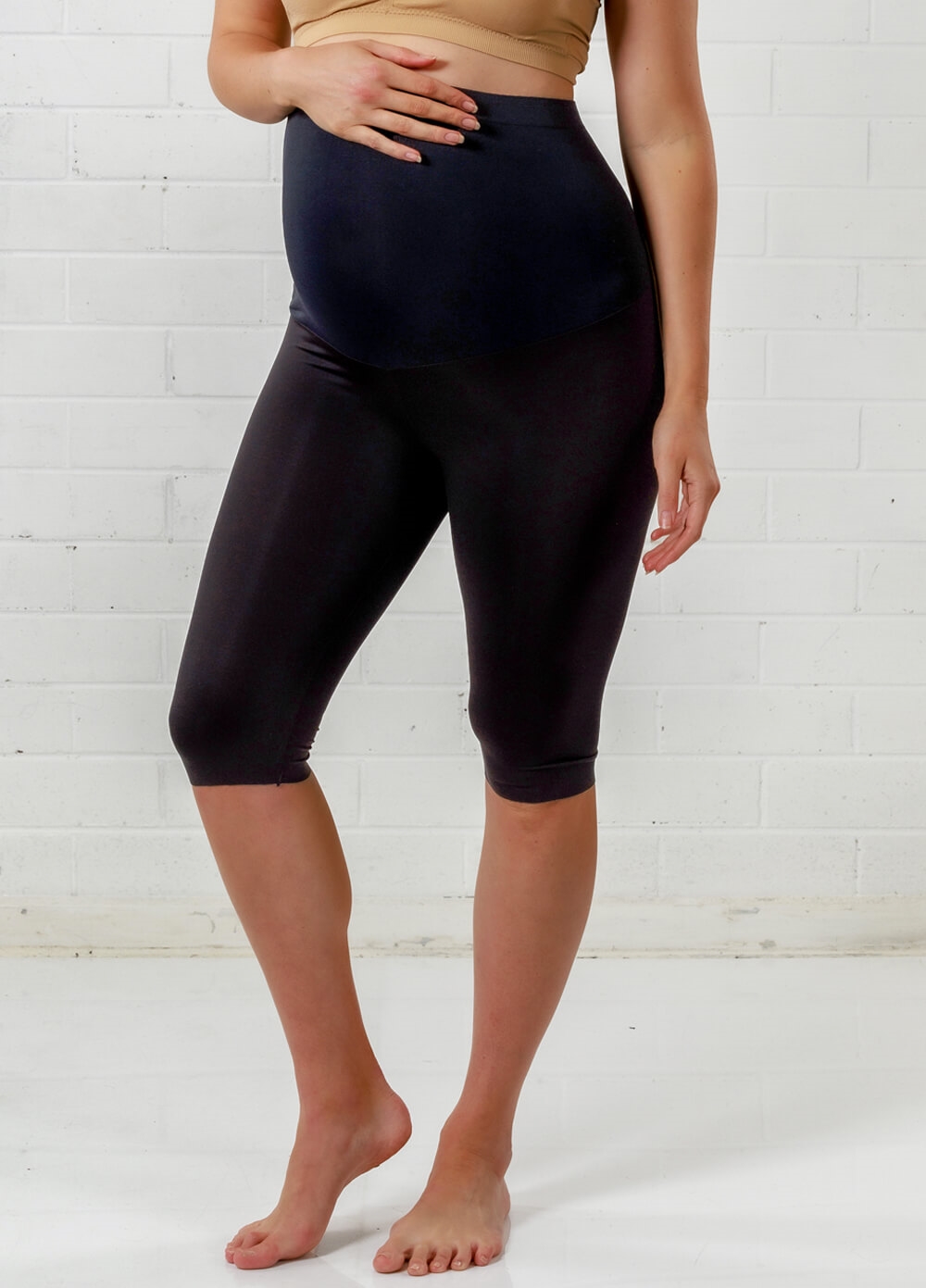 Queen Bee - Charlie Knee Length Maternity Legging in Black