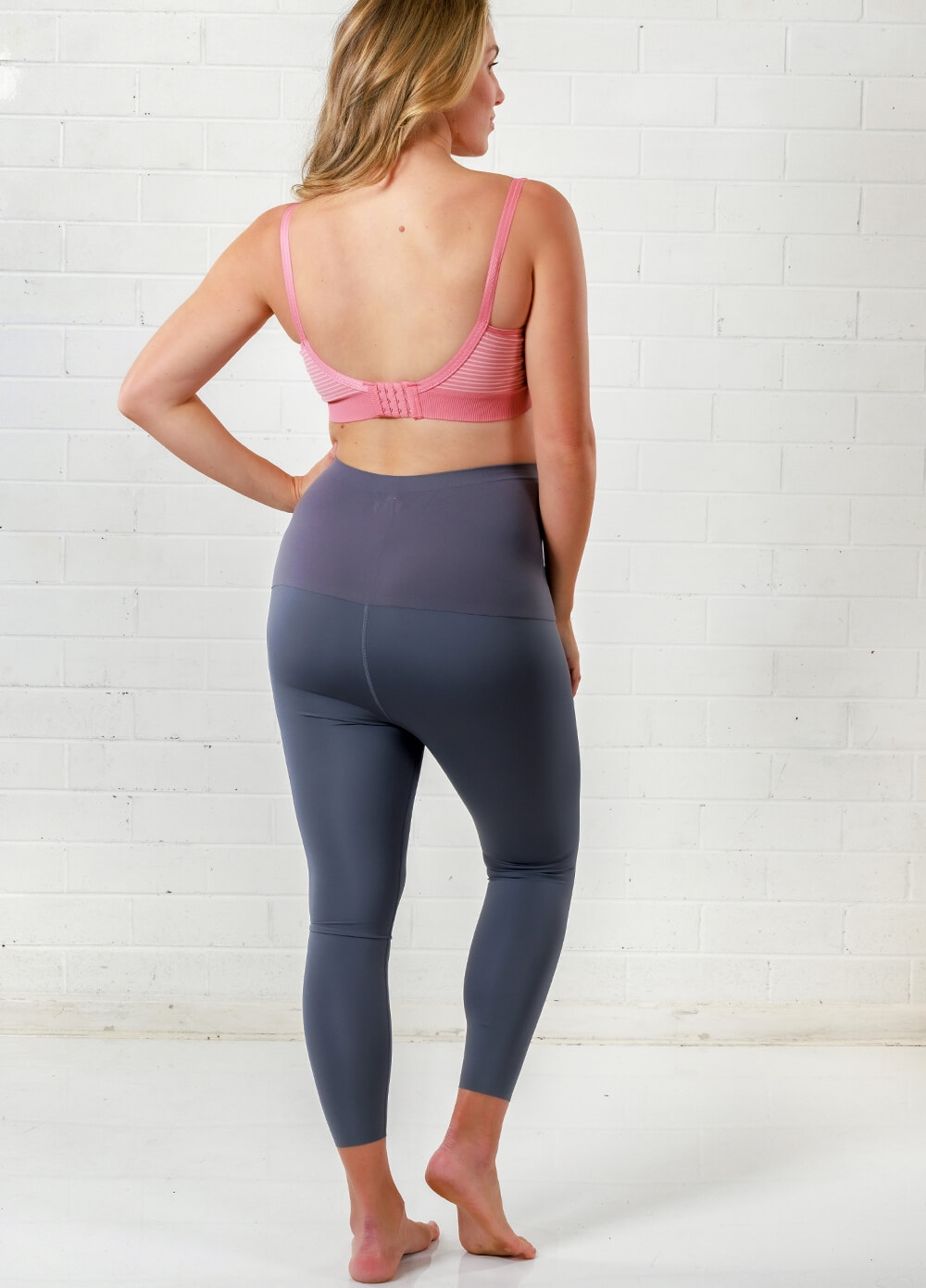 Queen Bee - Rumi Maternity Athleisure Leggings in Blue