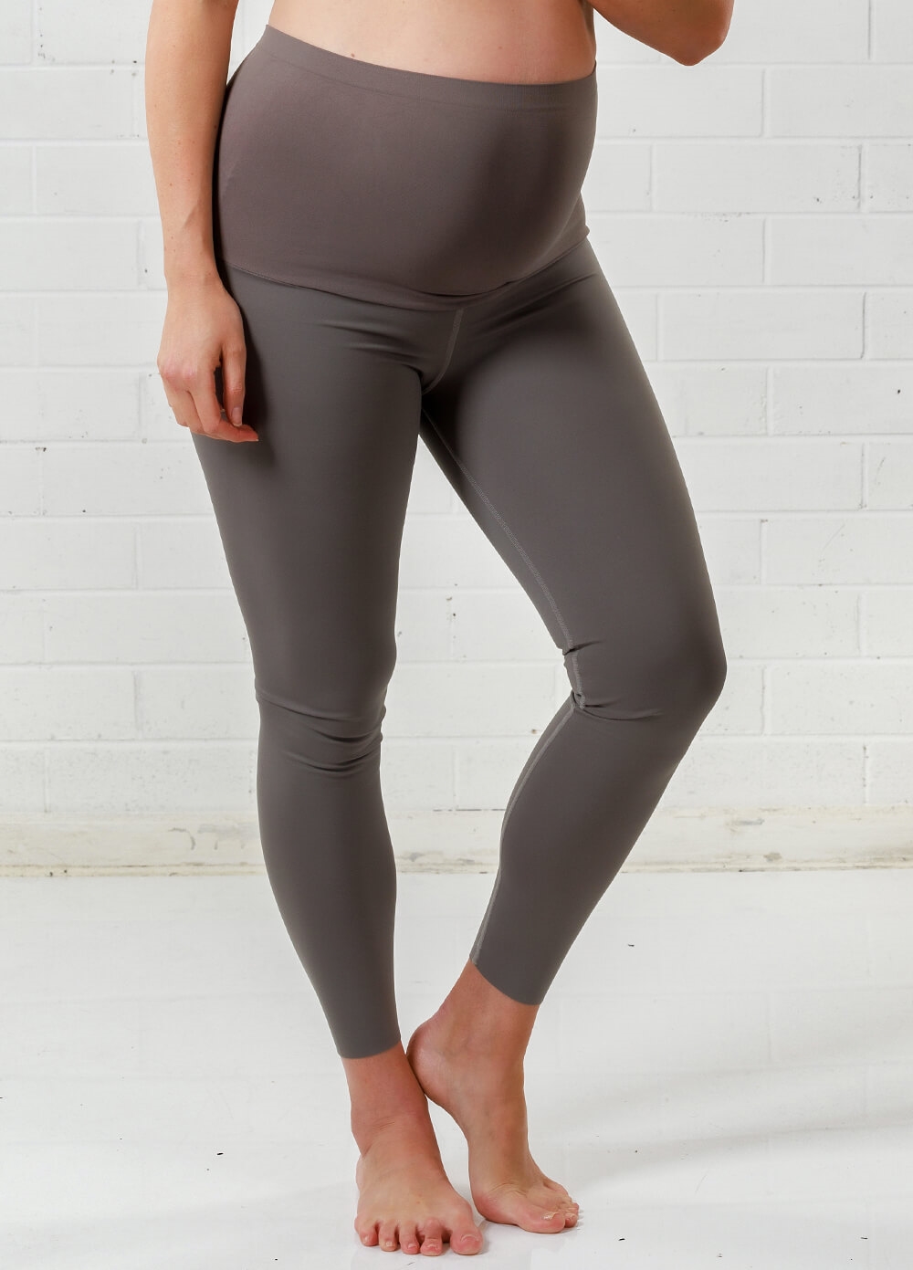 Queen Bee - Rumi Maternity Athleisure Leggings in Grey