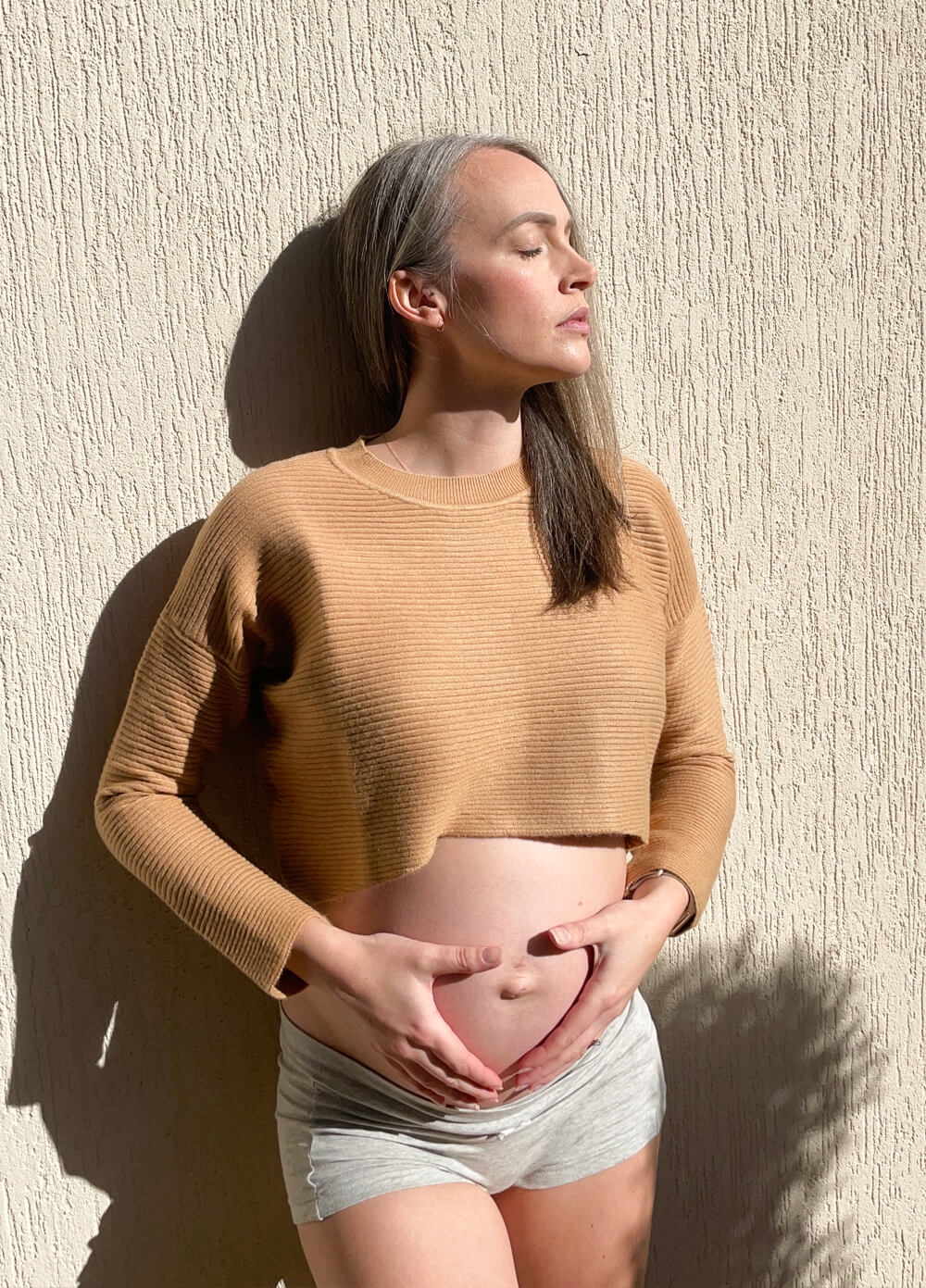 Lait & Co - Loren Ribbed Knit Maternity Crop in Camel | Queen Bee