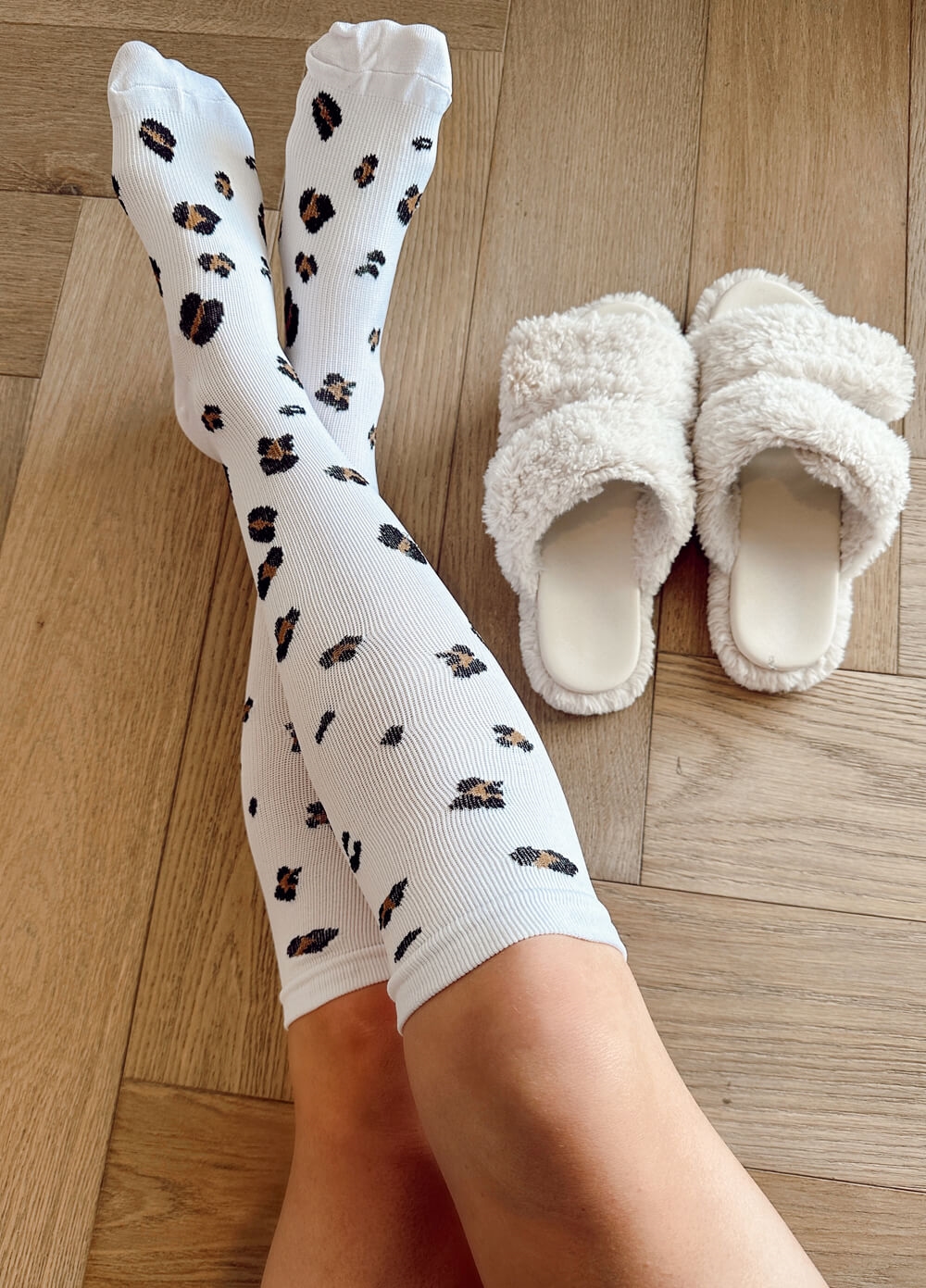 Mama Sox - Excite Maternity Compression Socks in White Leopard