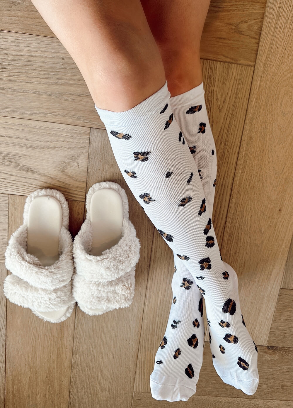 Mama Sox - Excite Maternity Compression Socks in White Leopard