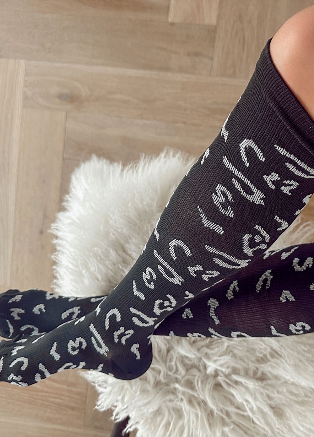 Mama Sox - Excite Maternity Compression Socks in Black Leopard