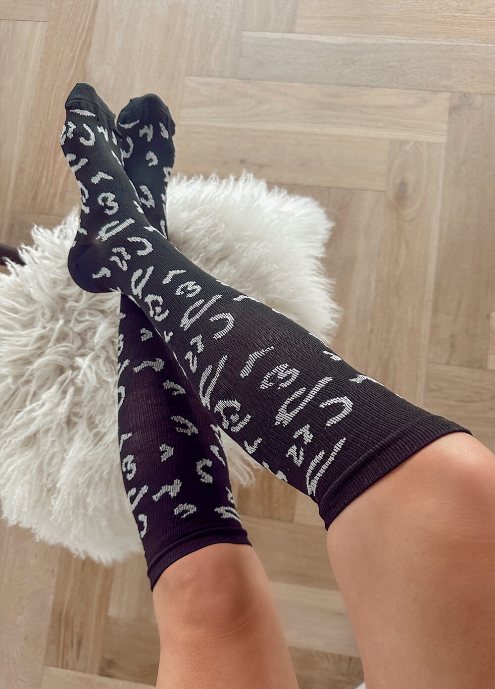 Mama Sox - Excite Maternity Compression Socks in Black Leopard