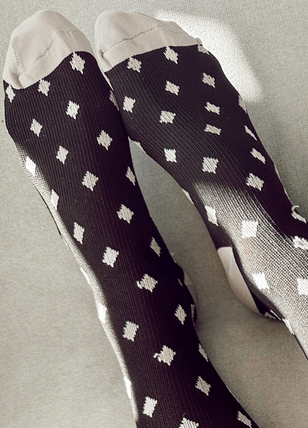 Mama Sox - Excite Compression Socks in Black Diamond Spot