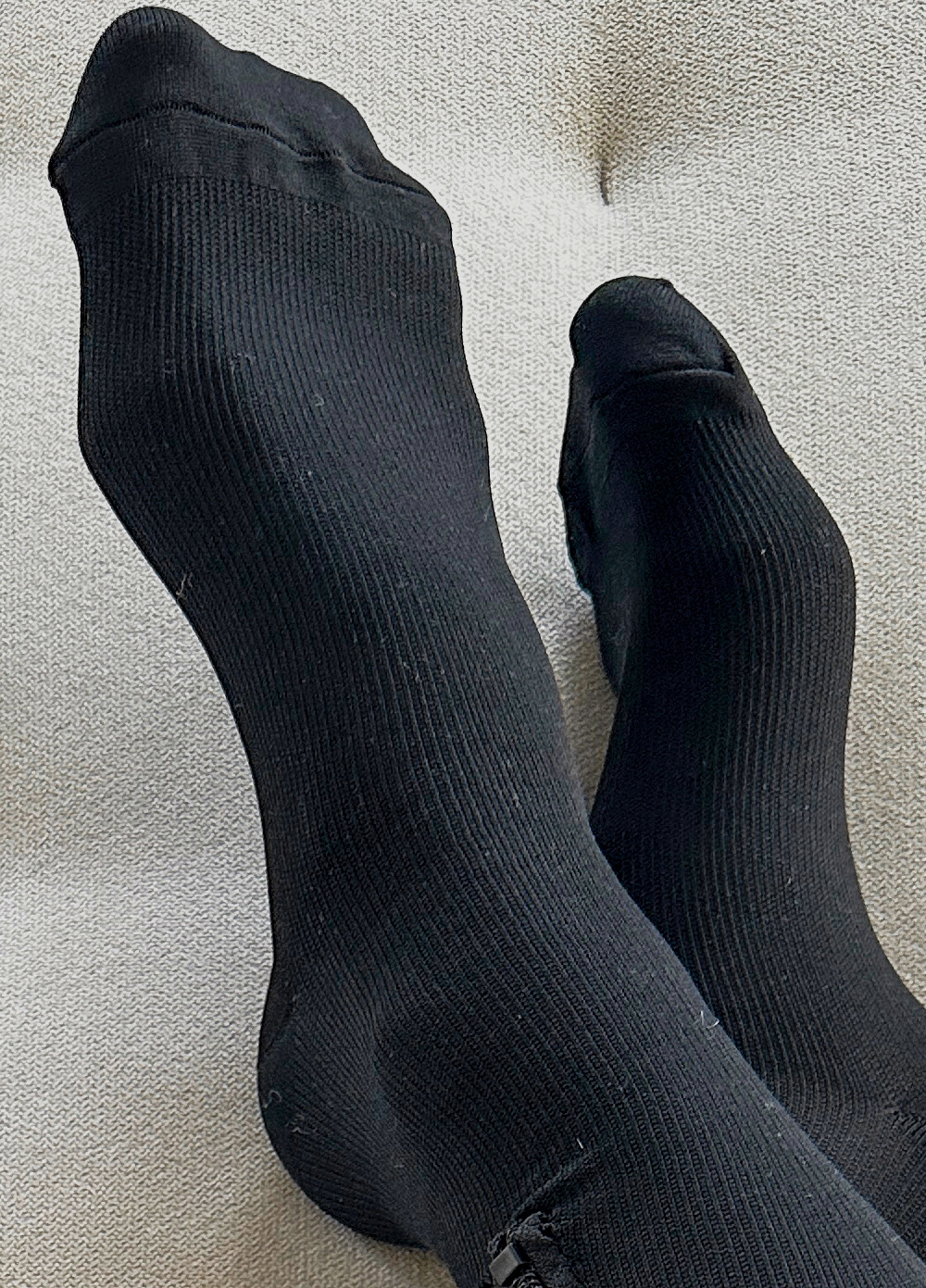 Mama Sox - Calm Zippered Maternity Compression Socks in Black