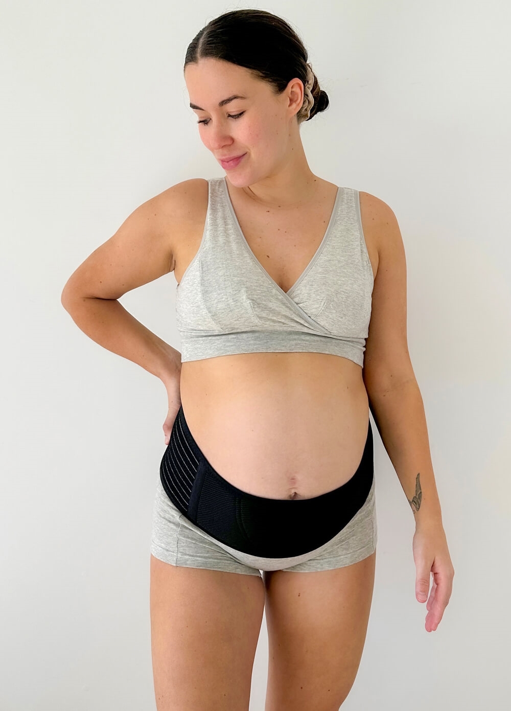 Kayce Adjustable Pregnancy Support Belly Belt in Black 