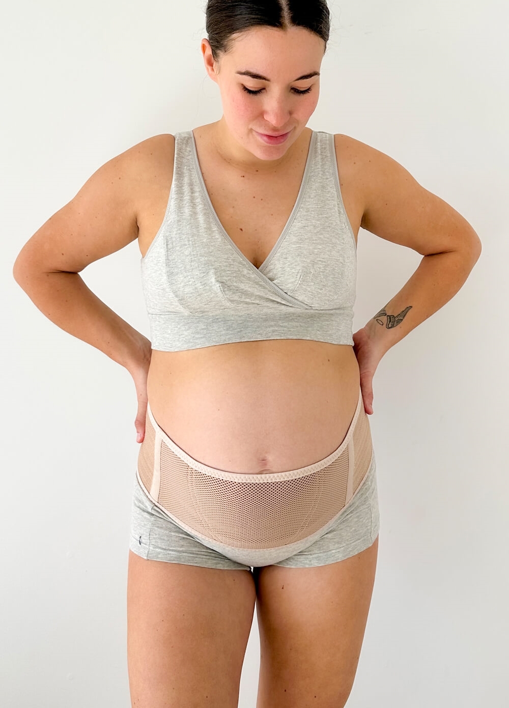 Kayce Adjustable Pregnancy Support Belly Belt in Nude | Queen Bee