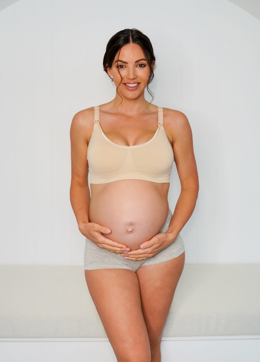 Queen Bee - Leona Seamless Maternity Nursing Bra in Nude