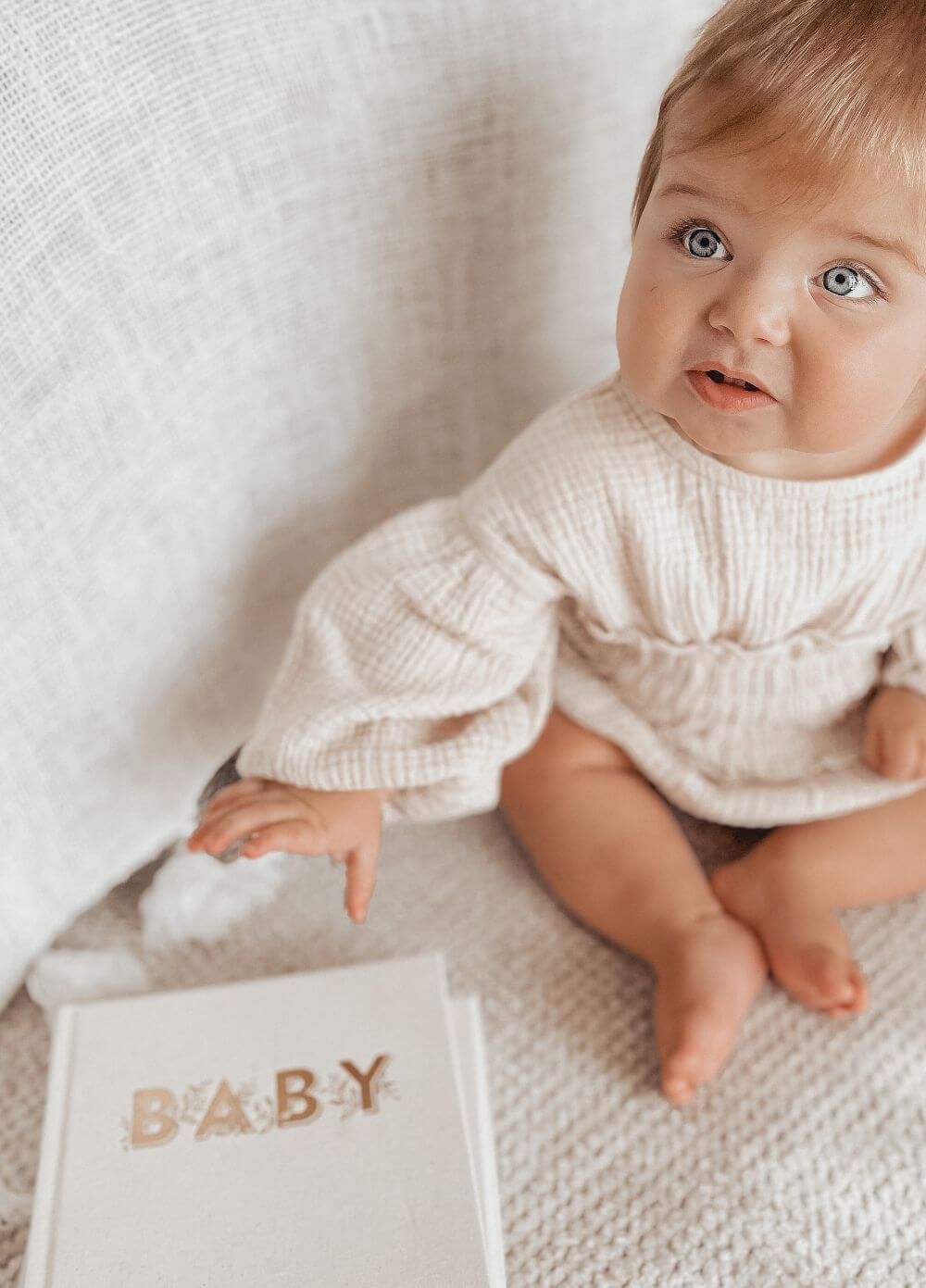 Fox & Fallow - Mini Baby Book in Oatmeal | Queen Bee