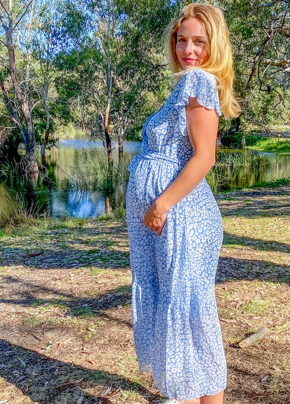 Lait & Co - Kendra Chiffon Maternity Midi Dress in Blue Floral