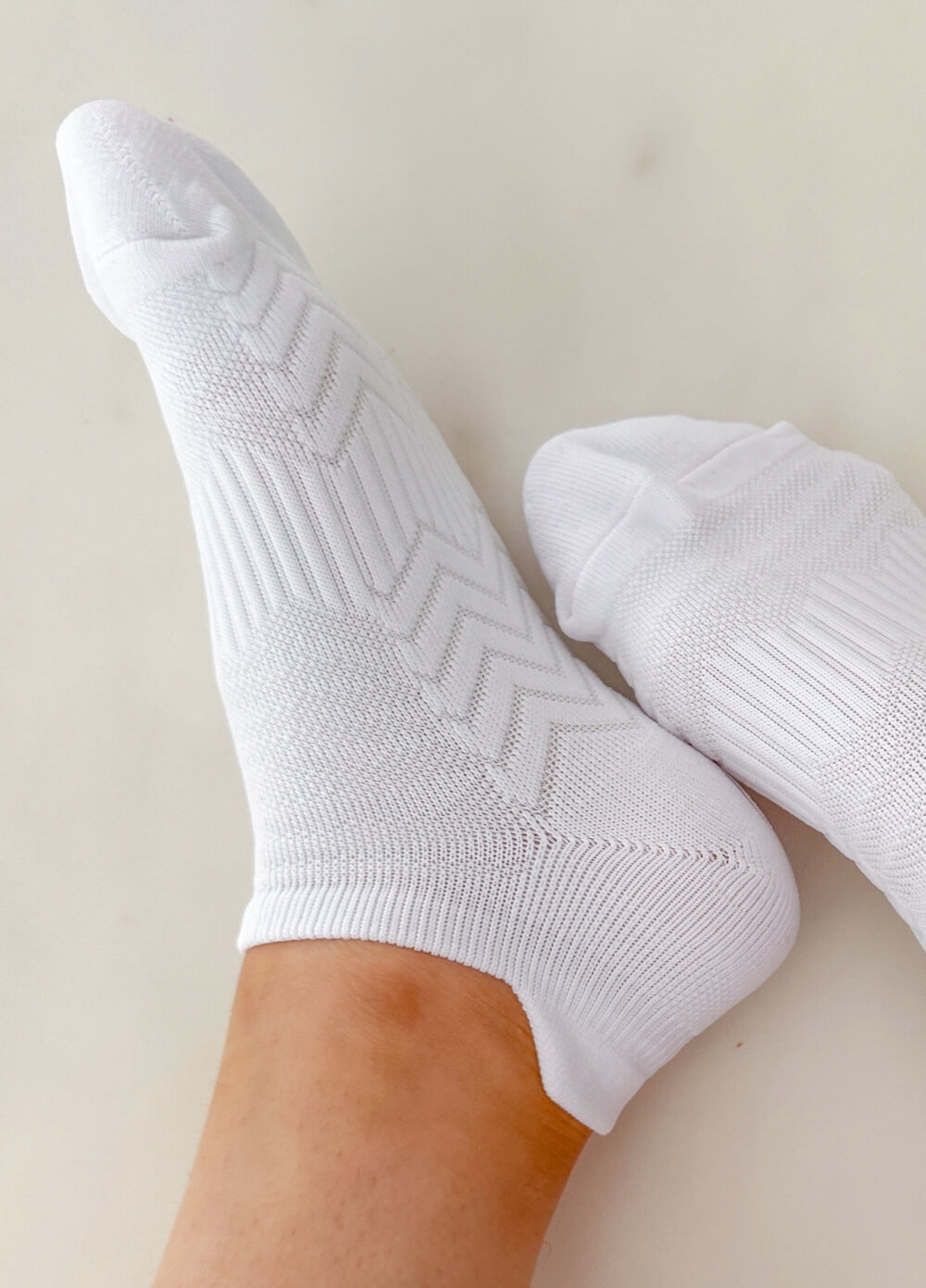 Plantar Fasciitis Relief Compression Ankle Socks in White