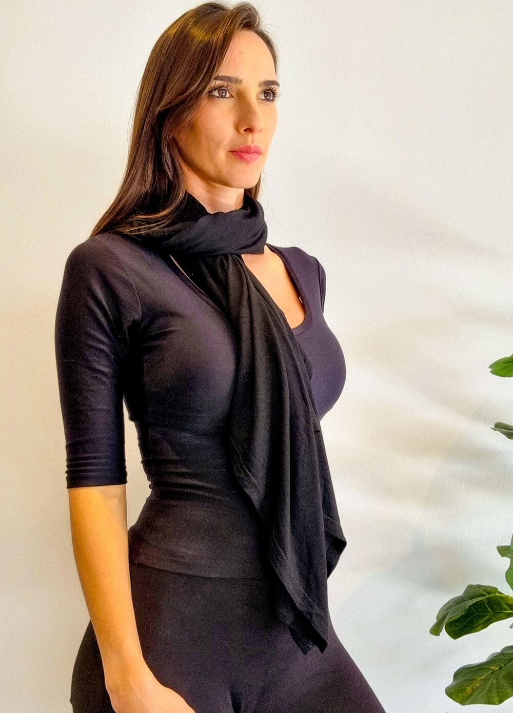 Lait & Co - Samira Nursing Cover in Black | Queen Bee