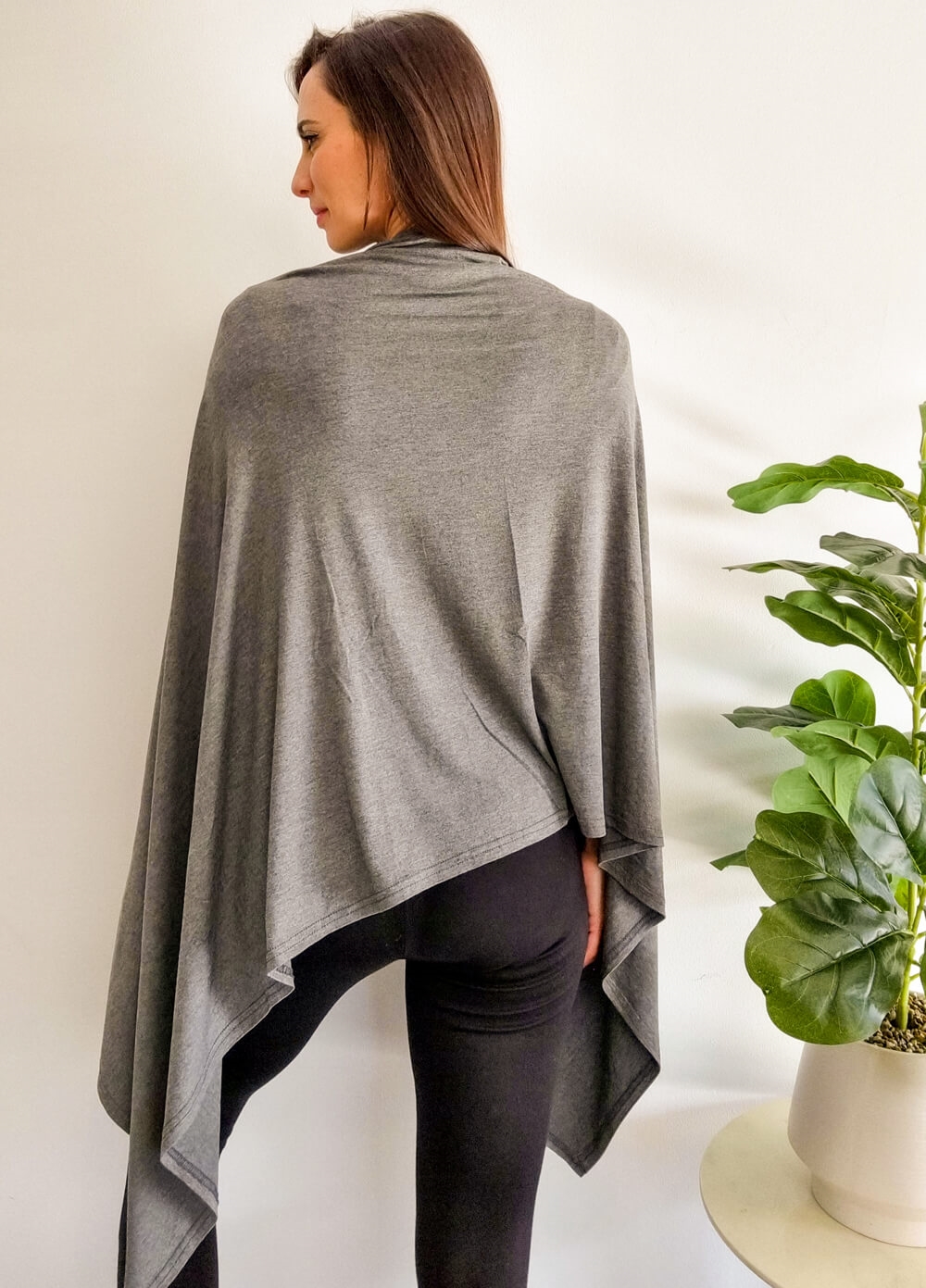 Lait & Co - Samira Nursing Cover in Charcoal | Queen Bee