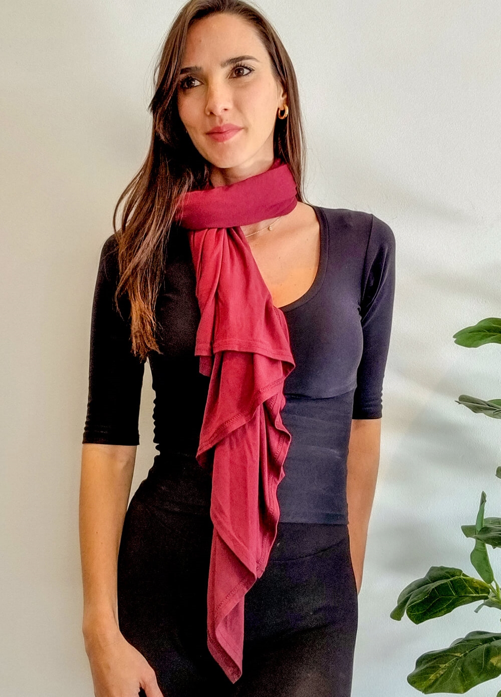 Lait & Co - Samira Nursing Cover in Burgundy | Queen Bee