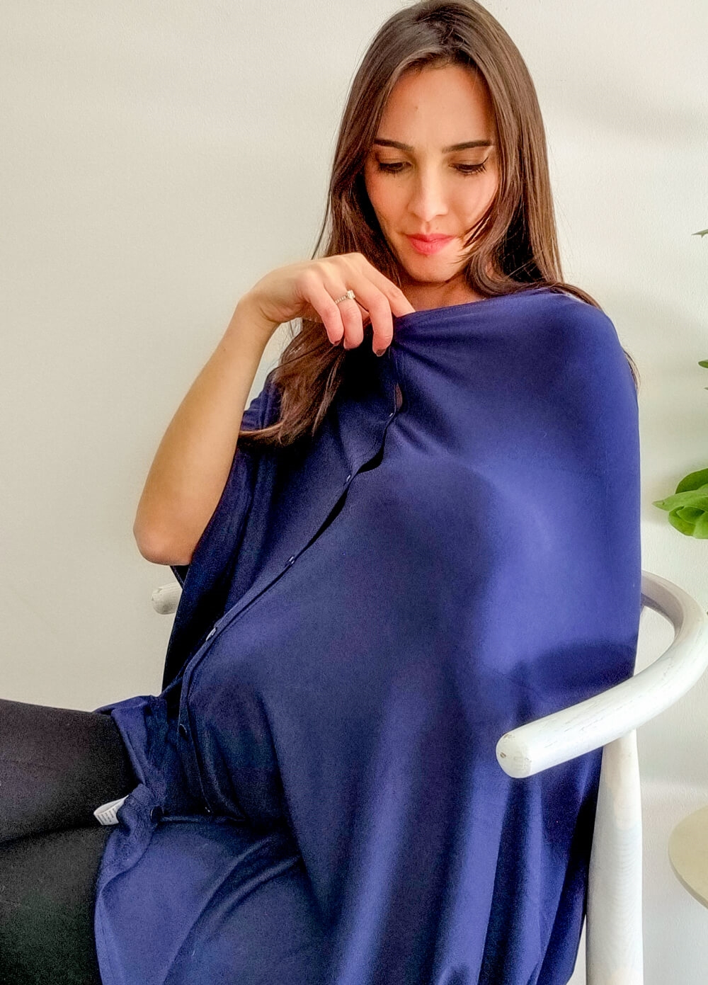 Lait & Co - Samira Nursing Cover in Navy | Queen Bee