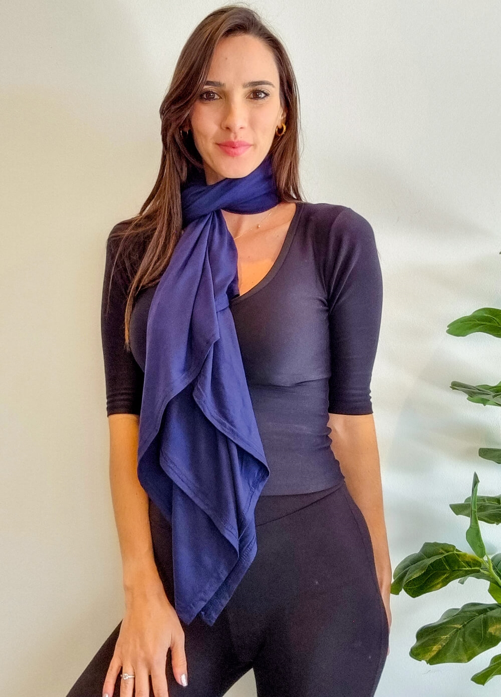 Lait & Co - Samira Nursing Cover in Navy | Queen Bee