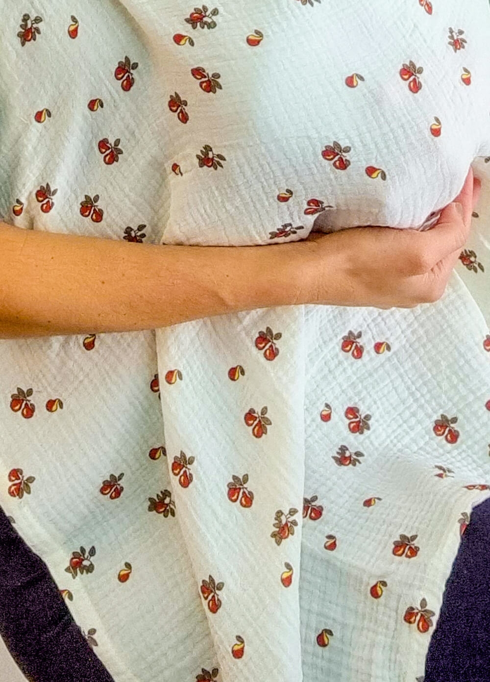 Lait & Co - Florian Breastfeeding Cover in Fruit Print