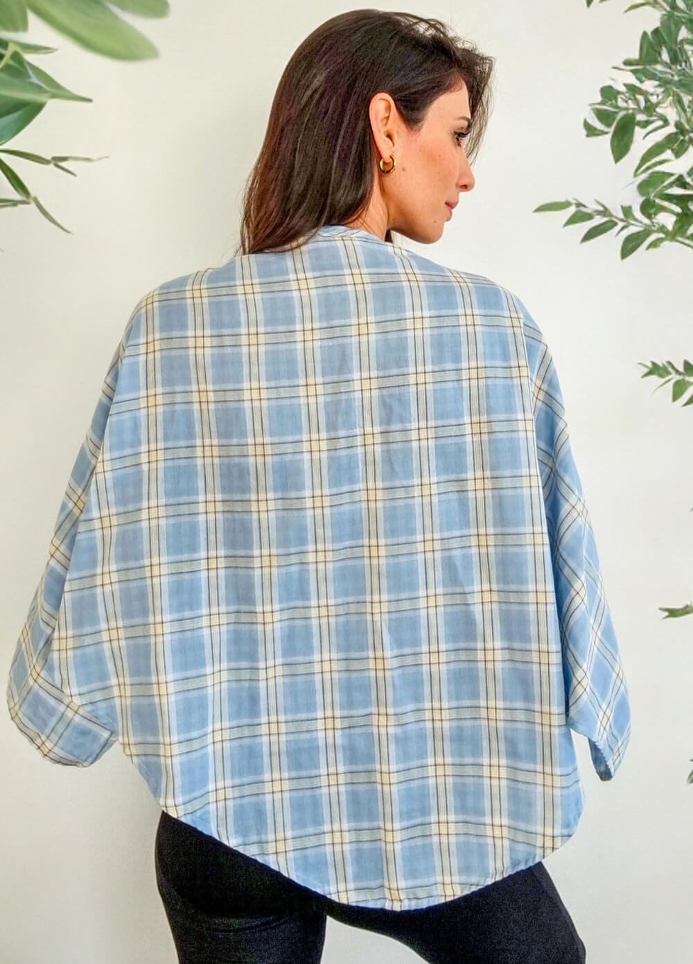 Lait & Co - Cadene Nursing Cover in Blue Plaid | Queen Bee
