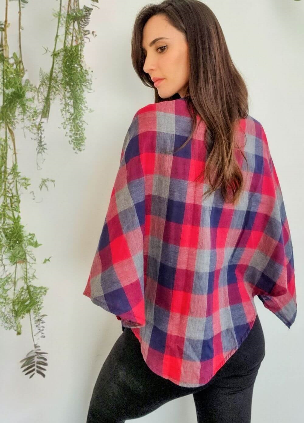 Lait & Co - Cadene Nursing Cover in Red Plaid | Queen Bee