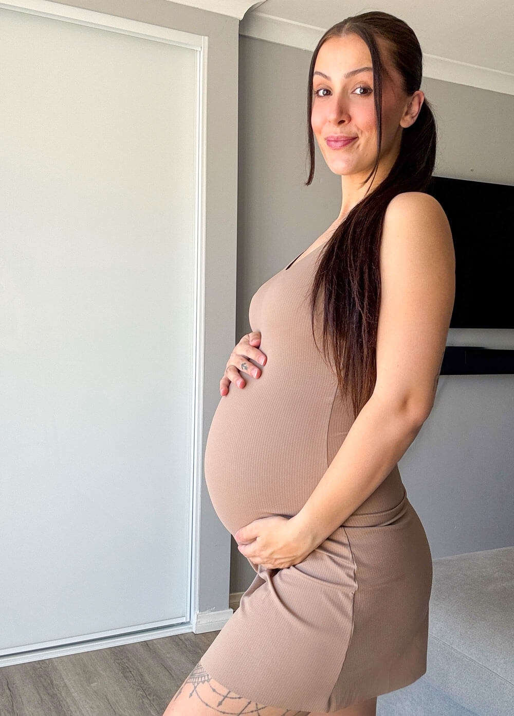 Queen Bee - Maddie Pregnancy & Nursing Slip in Cocoa