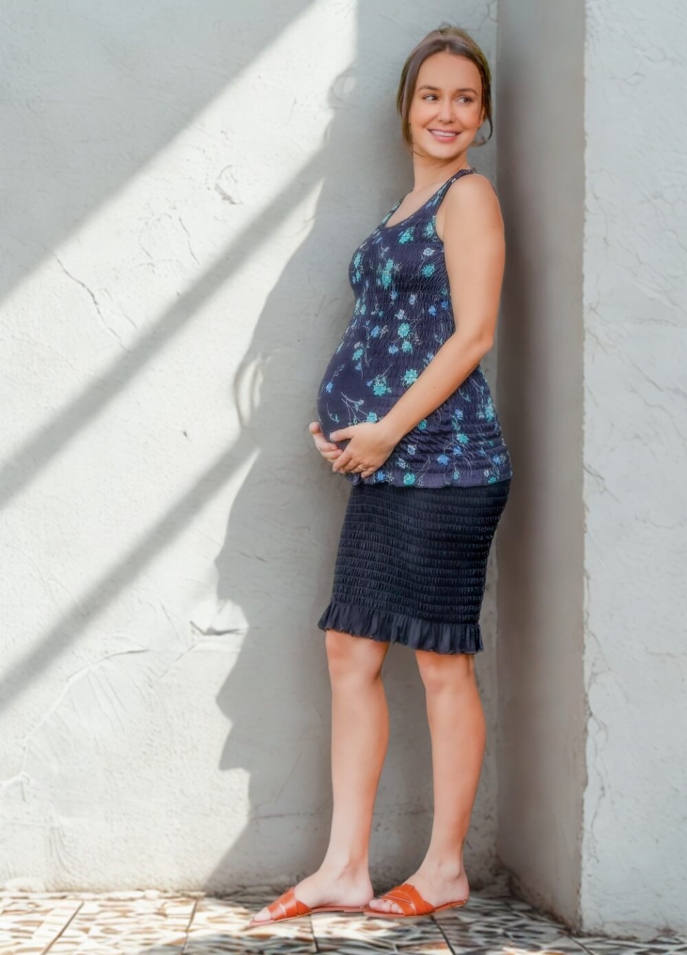Floressa - Hana Smocked Maternity Nursing Tank in Midnight Floral