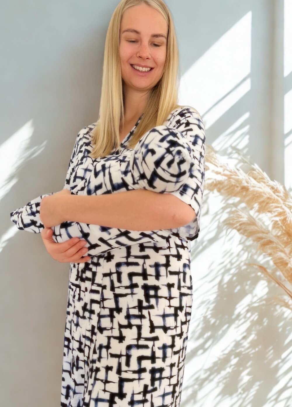 Welcome Baby - Cherish Pregnancy Robe & Swaddle Set in Navy Print