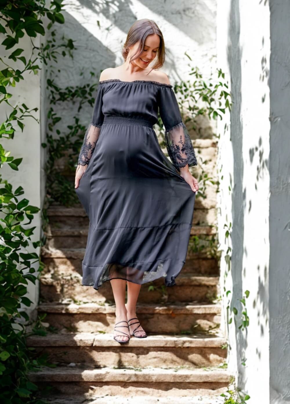 Lait & Co - Ruby-Grace Lace Sleeve Maternity Gown in Black
