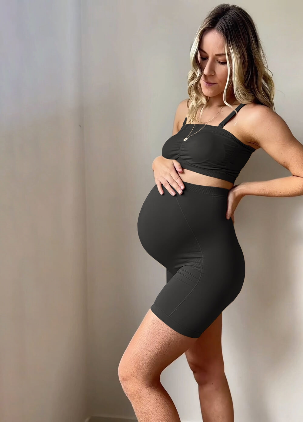 Anya Straplesss Pregnancy Bra in Black | Queen Bee