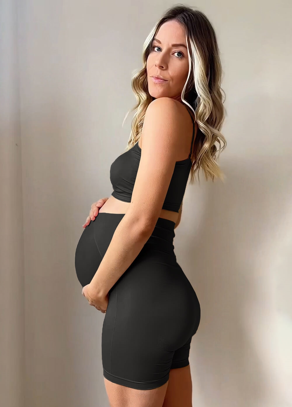 Anya Straplesss Pregnancy Bra in Black | Queen Bee