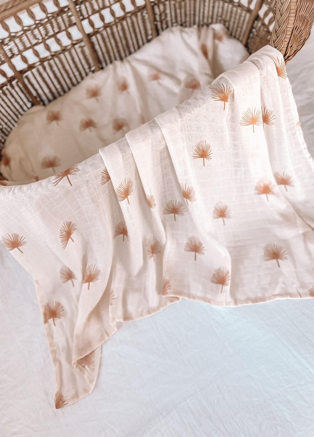 Fox & Fallow - Organic Muslin Swaddle in Palmetto