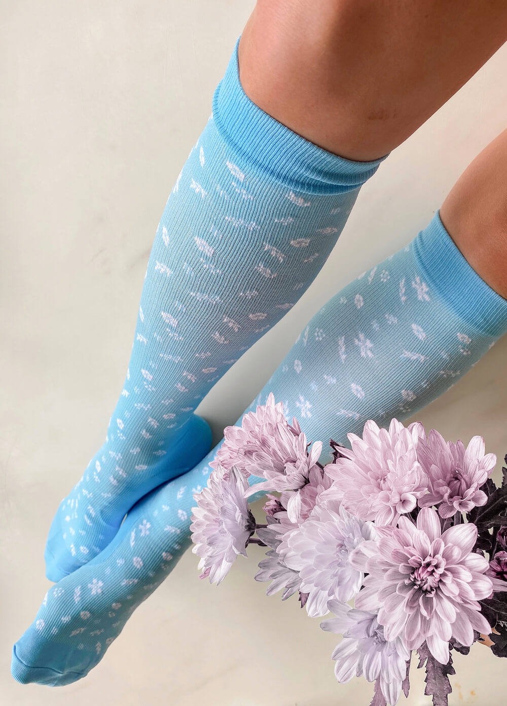Mama Sox - Excite Compression Socks in Blue Floral