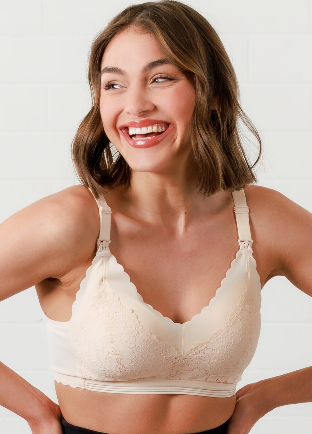 Queen Bee - Camila Lace Maternity Nursing Bra in Peach