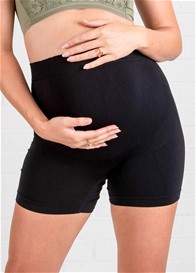 QueenBee® - Katie Seamless Over Bump Shorts in Black