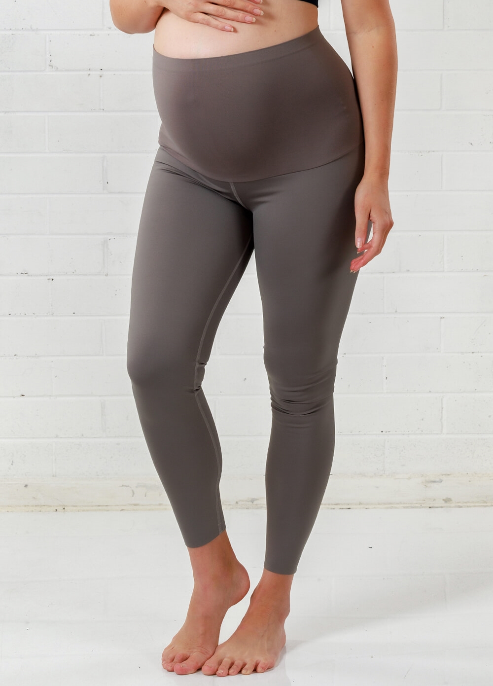 QueenBee® - Rumi Athleisure Leggings in Grey